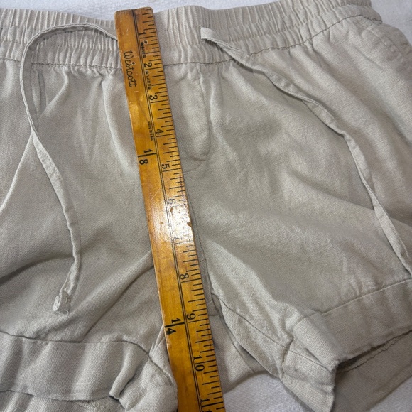 Old Navy Women's Khaki Linen blend Shorts Small Tan - Picture 7 of 9